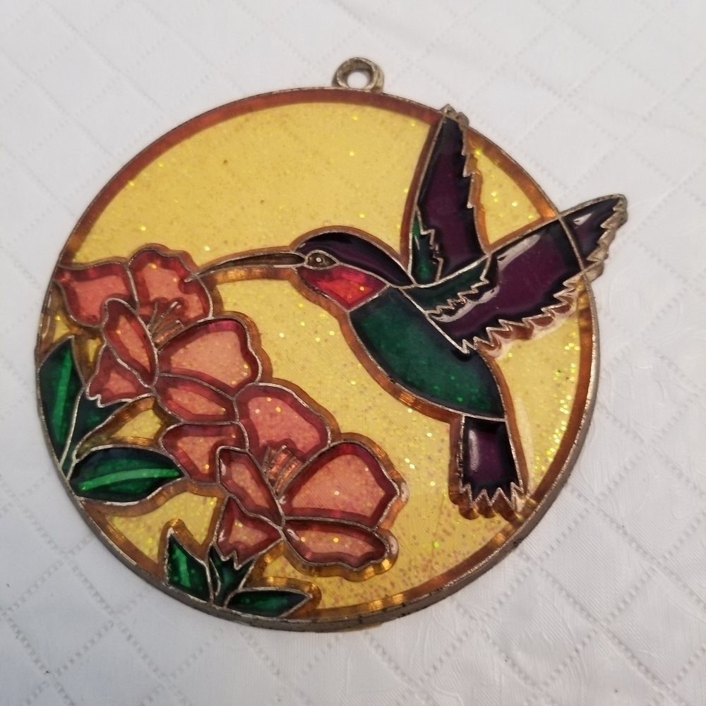 Vintage Suncatcher Window Art Hummingbird Round Metal Frame
